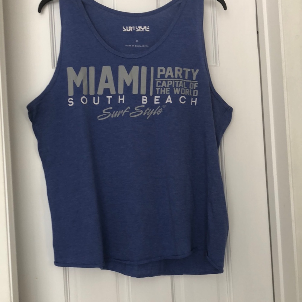 Men’s t-shirt.